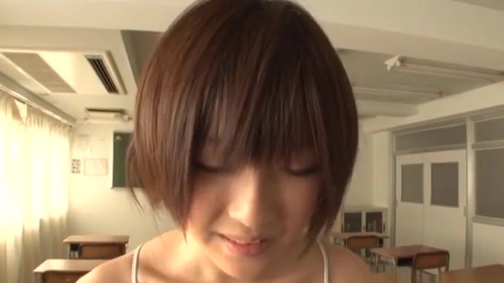 【JK】巨乳JKの水着姿、眩しすぎる夏。